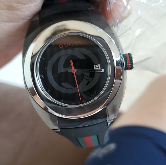 Gucci Unisex Sync Rubber Strap Sport 